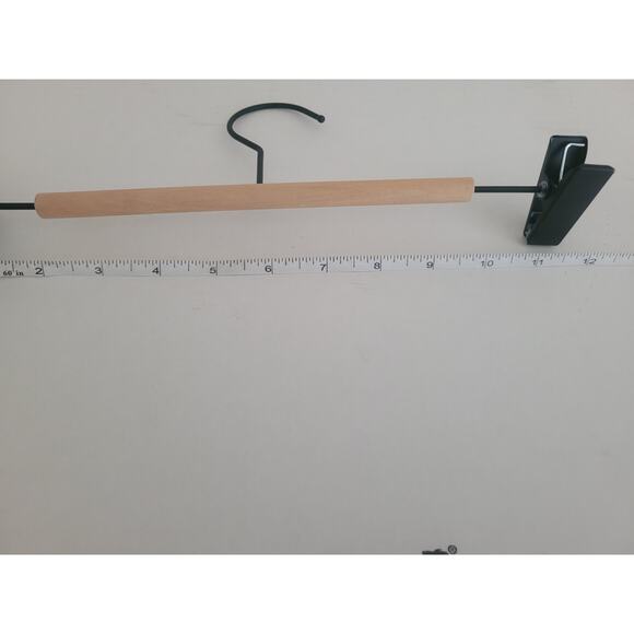 11 inch skirts and pants Wooden hangers 4 packs - Picture 2 of 2
